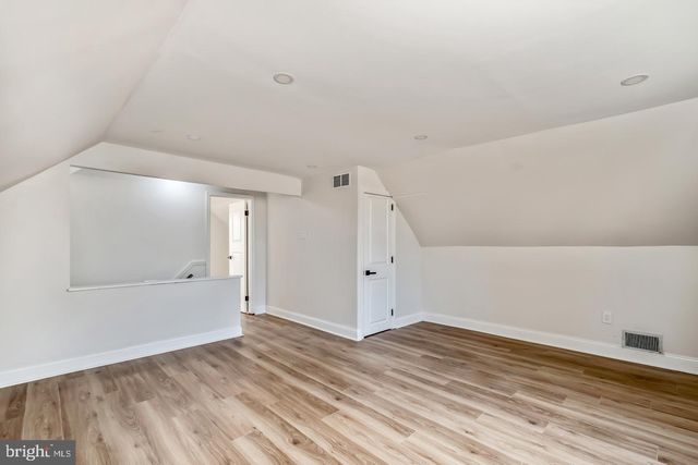 12 OVERBROOK AVE, Maple Shade, NJ 08052