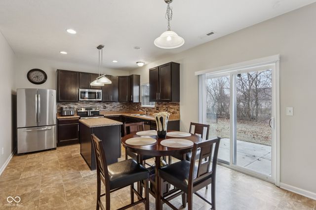 1826 Silverton Drive, Avon, IN 46123