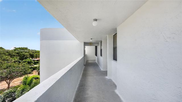 1850 Homewood Blvd 5010, Delray Beach, FL 33445