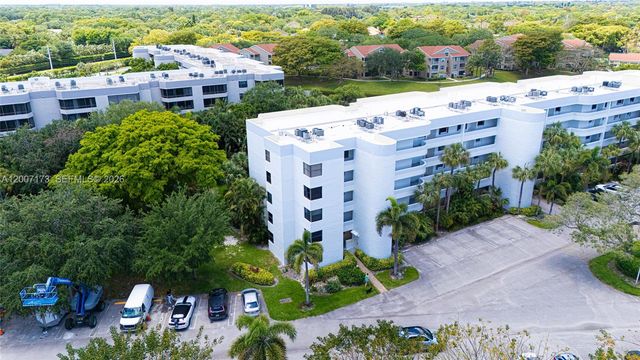 1850 Homewood Blvd 5010, Delray Beach, FL 33445