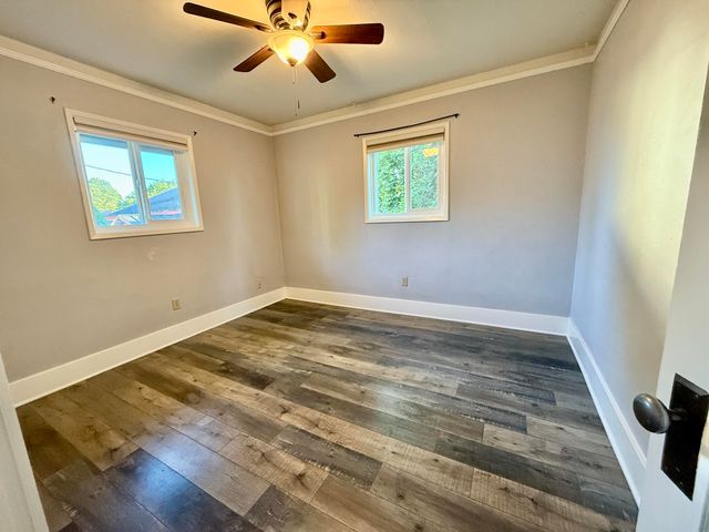 1914 Portland Street, Klamath Falls, OR 97601