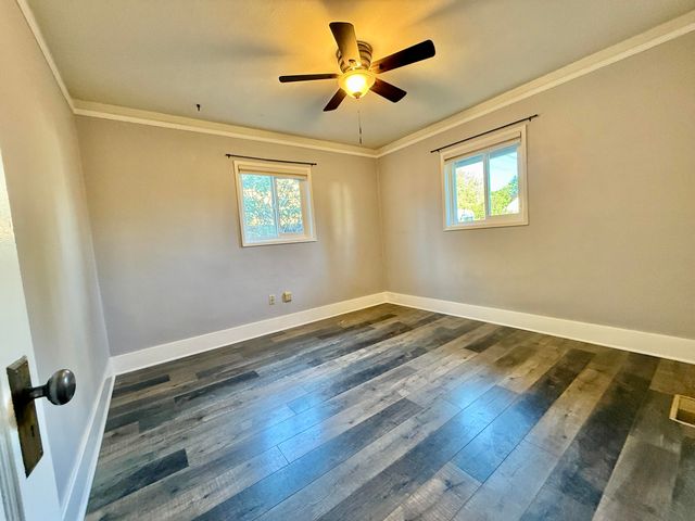 1914 Portland Street, Klamath Falls, OR 97601