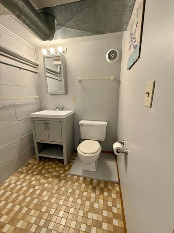 1914 Portland Street, Klamath Falls, OR 97601