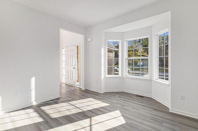 7177 Belle Pointe Drive, Belleville, MI 48111