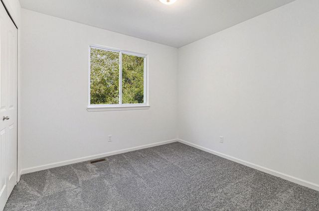 7177 Belle Pointe Drive, Belleville, MI 48111