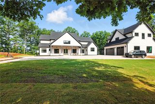 581 Paramount Drive, Seneca, SC 29678
