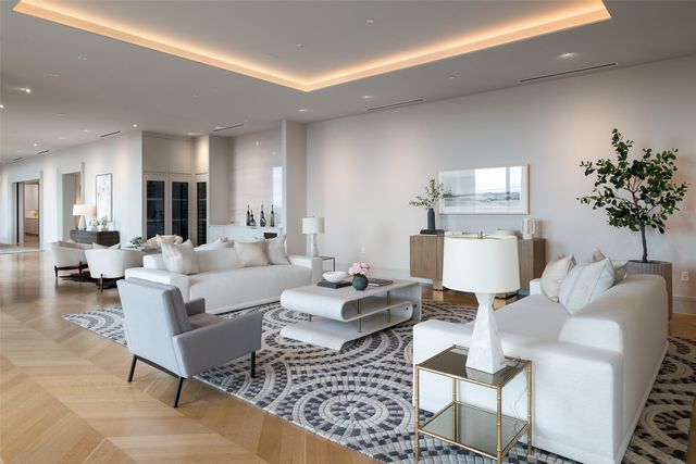 4205 Buena Vista Street 501, Dallas, TX 75205