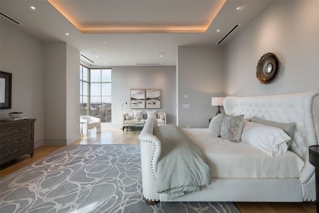 4205 Buena Vista Street 501, Dallas, TX 75205