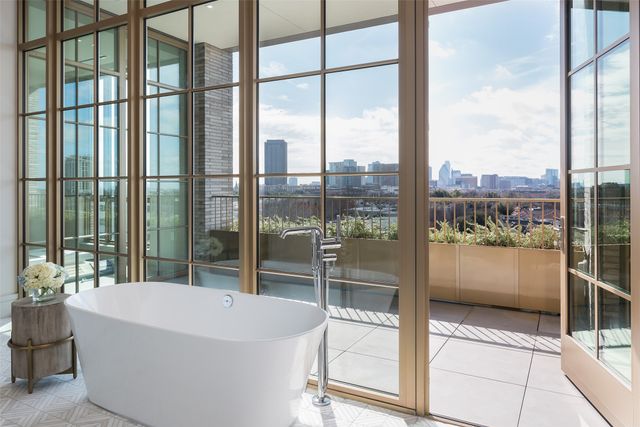 4205 Buena Vista Street 501, Dallas, TX 75205