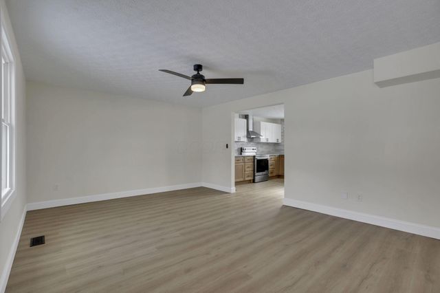 5273 Hayes Road, Groveport, OH 43125