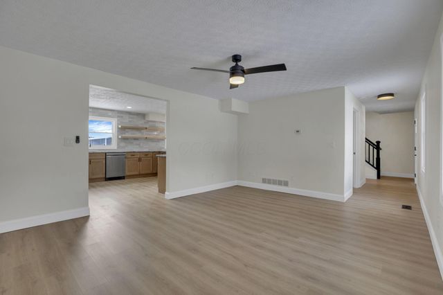 5273 Hayes Road, Groveport, OH 43125