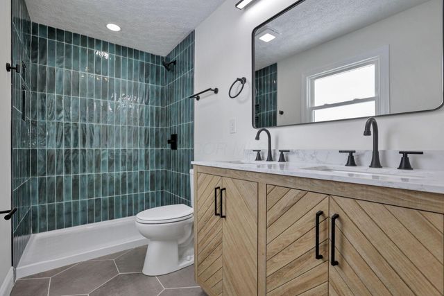 5273 Hayes Road, Groveport, OH 43125