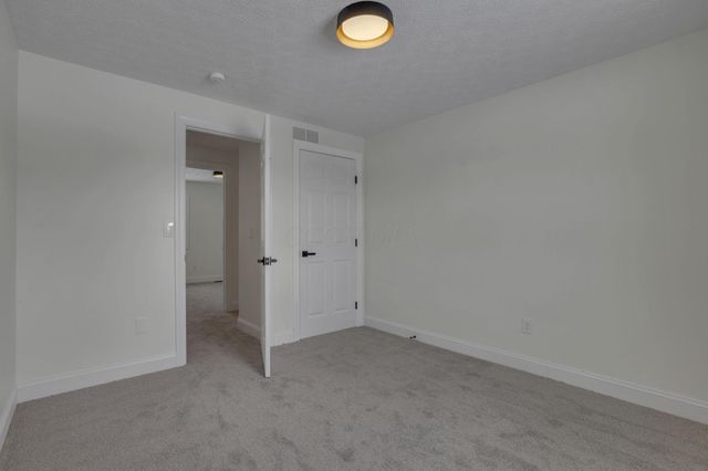 5273 Hayes Road, Groveport, OH 43125