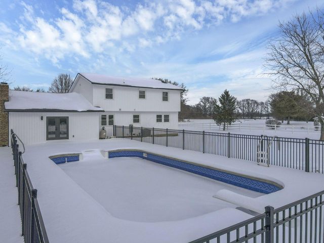 5273 Hayes Road, Groveport, OH 43125