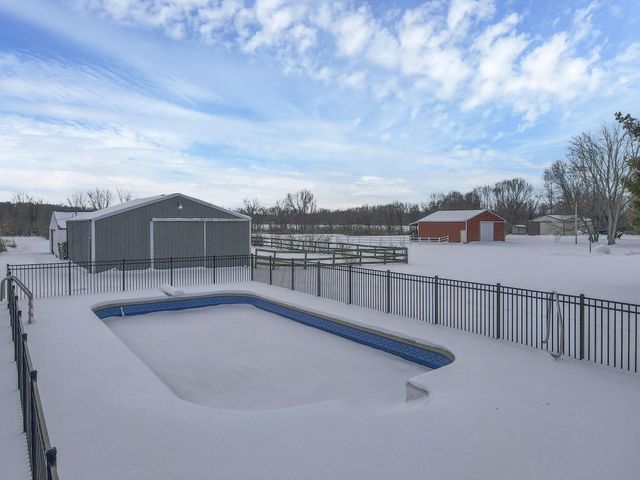 5273 Hayes Road, Groveport, OH 43125