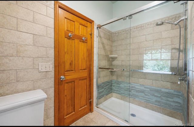 111 Stony Hollow Road, Centerport, NY 11721