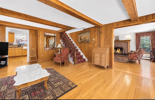 111 Stony Hollow Road, Centerport, NY 11721