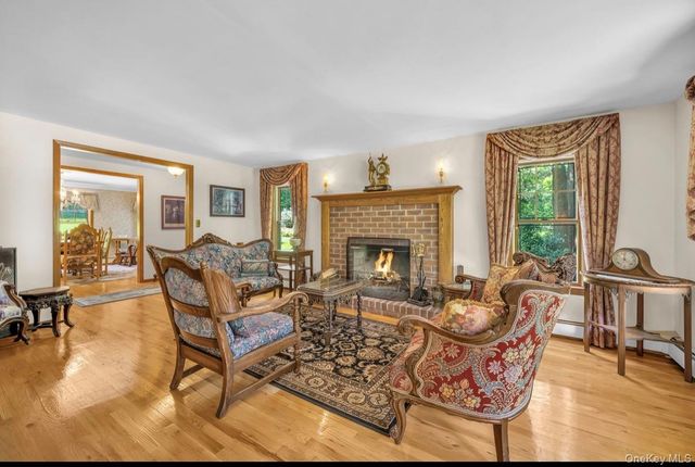 111 Stony Hollow Road, Centerport, NY 11721