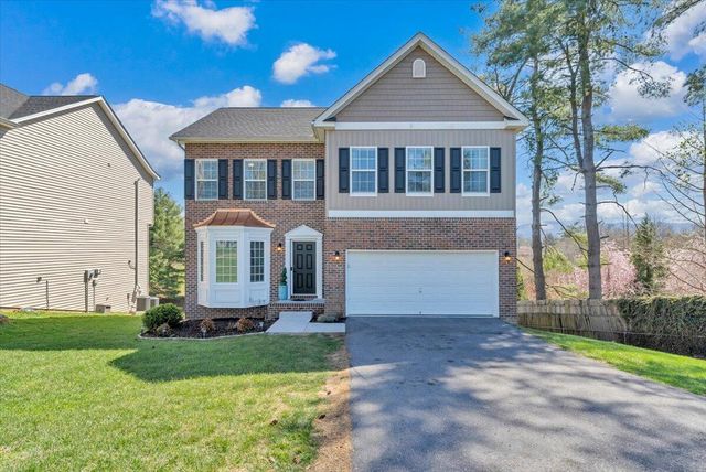 3230 Clearview DR, Roanoke, VA 24018