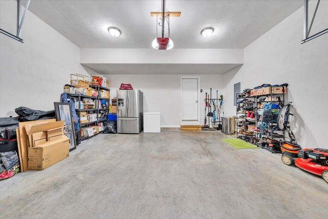 3230 Clearview DR, Roanoke, VA 24018