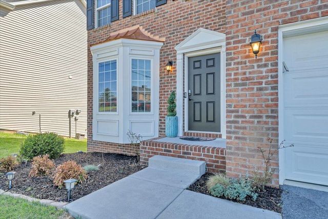 3230 Clearview DR, Roanoke, VA 24018
