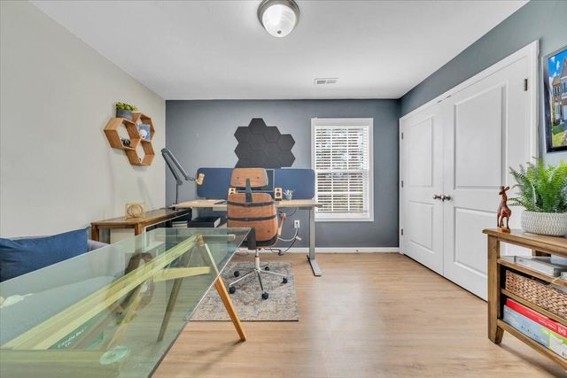 3230 Clearview DR, Roanoke, VA 24018