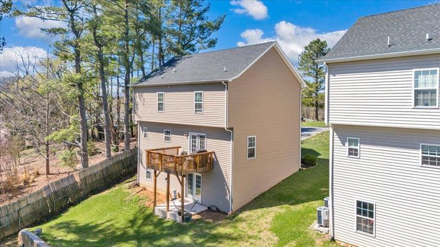 3230 Clearview DR, Roanoke, VA 24018