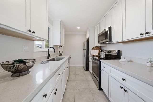 2793 Ruff Court, Pinole, CA 94564