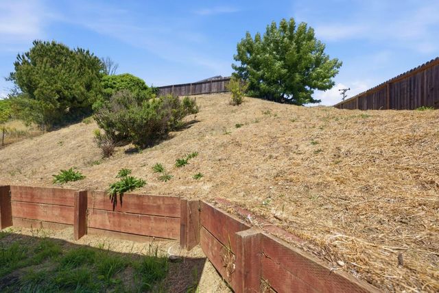 2793 Ruff Court, Pinole, CA 94564