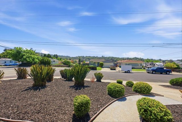 2793 Ruff Court, Pinole, CA 94564
