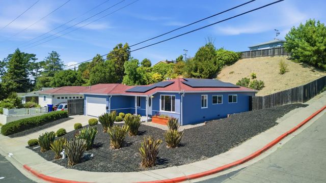 2793 Ruff Court, Pinole, CA 94564