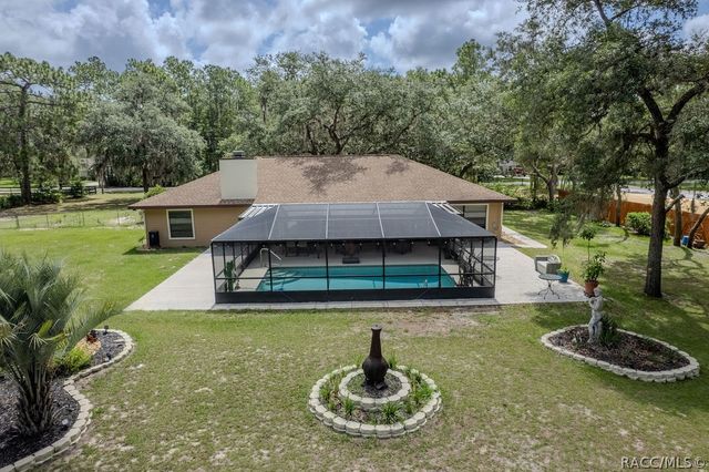 2222 S Bolton Avenue, Homosassa, FL 34448