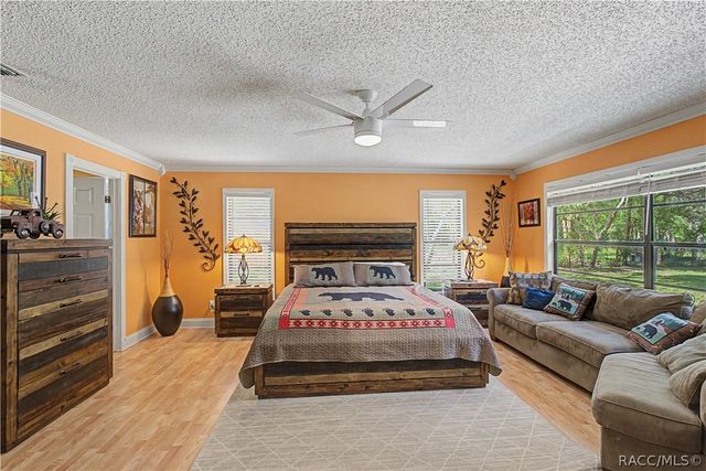 2222 S Bolton Avenue, Homosassa, FL 34448