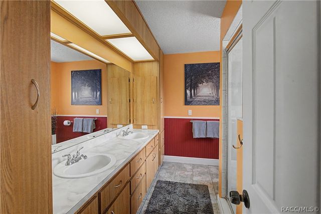 2222 S Bolton Avenue, Homosassa, FL 34448