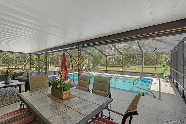 2222 S Bolton Avenue, Homosassa, FL 34448