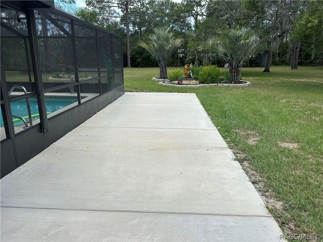 2222 S Bolton Avenue, Homosassa, FL 34448
