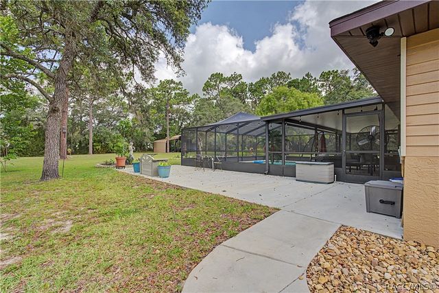 2222 S Bolton Avenue, Homosassa, FL 34448