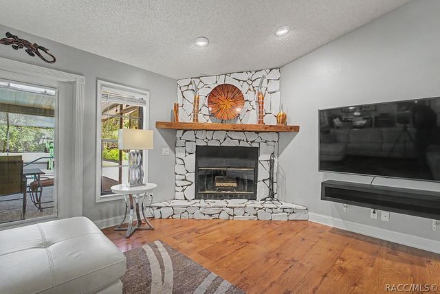 2222 S Bolton Avenue, Homosassa, FL 34448