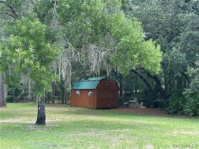 2222 S Bolton Avenue, Homosassa, FL 34448