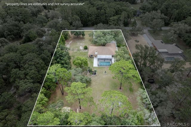 2222 S Bolton Avenue, Homosassa, FL 34448