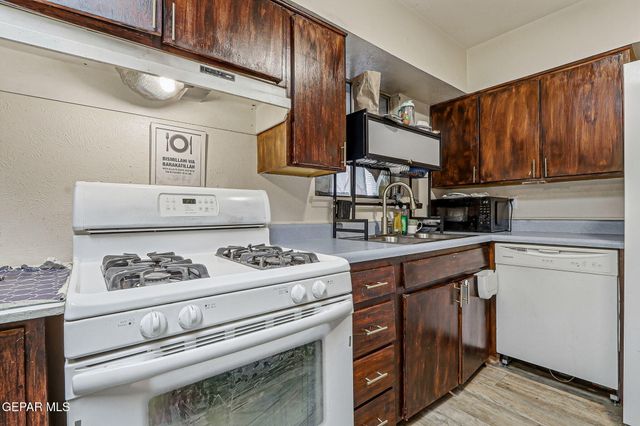 5448 Edmonton Avenue, El Paso, TX 79924