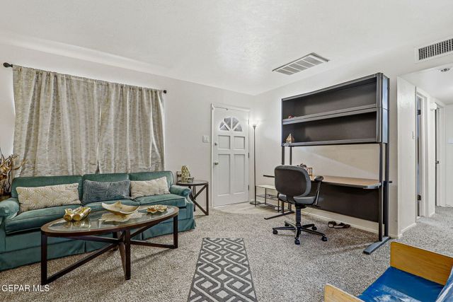 5448 Edmonton Avenue, El Paso, TX 79924