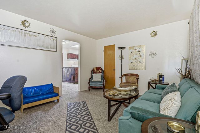 5448 Edmonton Avenue, El Paso, TX 79924