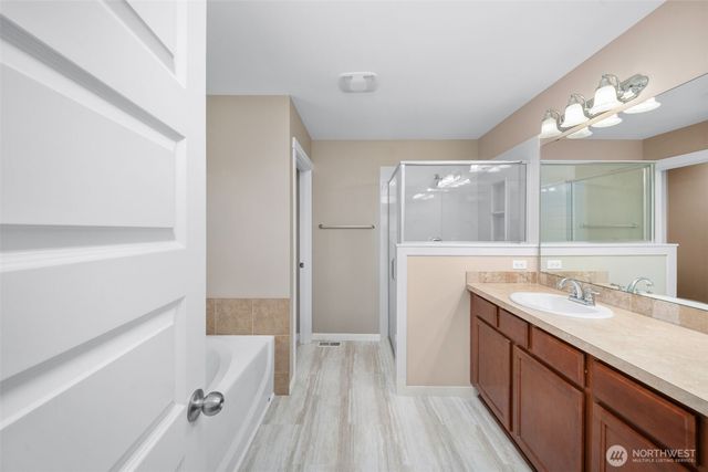 3952 Campus Willows Loop NE, Lacey, WA 98516