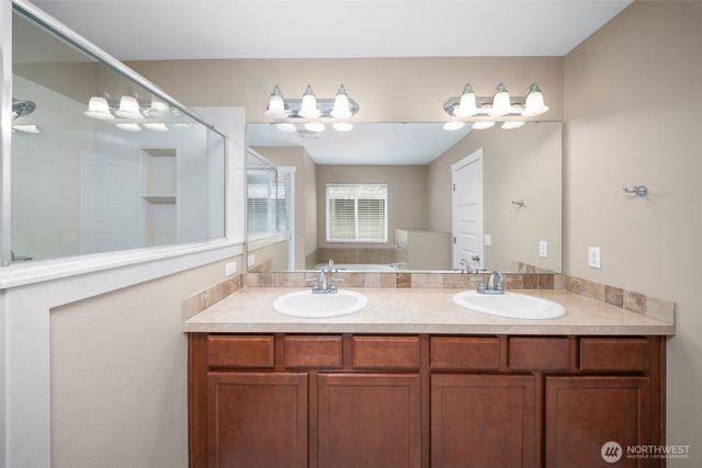 3952 Campus Willows Loop NE, Lacey, WA 98516