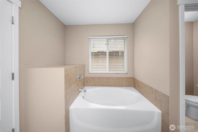 3952 Campus Willows Loop NE, Lacey, WA 98516