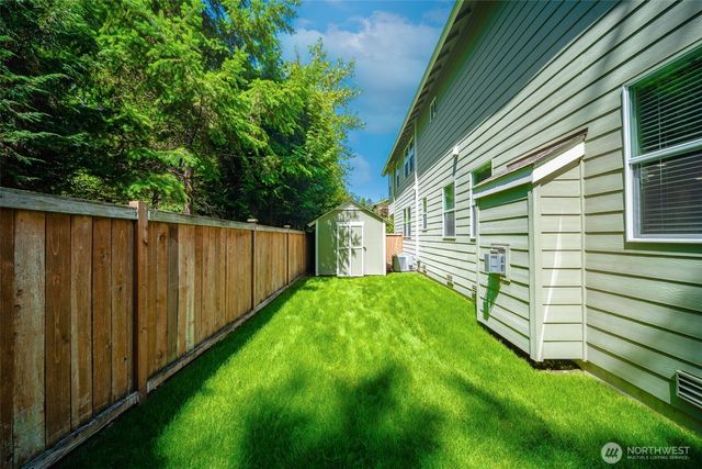 3952 Campus Willows Loop NE, Lacey, WA 98516