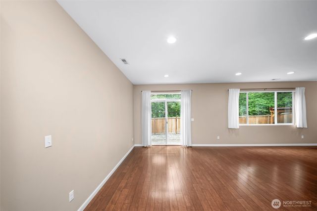 3952 Campus Willows Loop NE, Lacey, WA 98516