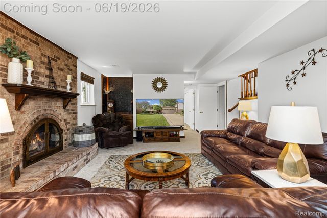 3433 Dobbin Drive, Sterling Heights, MI 48310