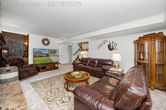 3433 Dobbin Drive, Sterling Heights, MI 48310